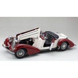 Horch855 Roadster 1939 Dark Red Light Beige Sunstar SUN2406