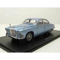 Jaguar 420 1967 Light Blue Metallic NEO NEO49572