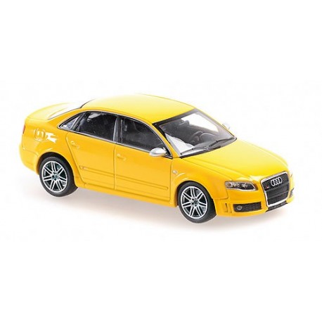 Audi RS4 2004 Yellow Maxichamps 940014600