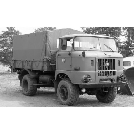 IFA W50 LA 4x4 IXO PCL47132