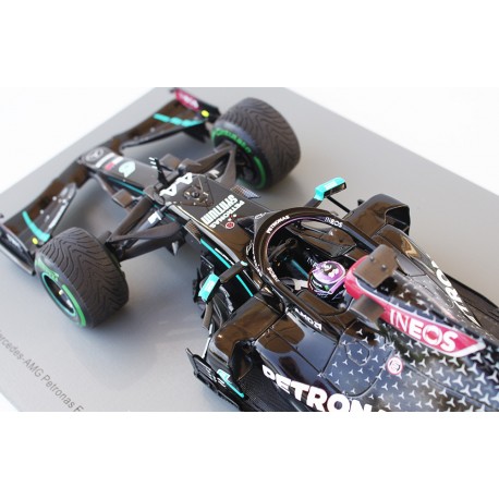Mercedes F1 W11 EQ Performance 44 F1 Winner Turquie World Champion 2020 Lewis Hamilton with pitboard Spark 18S567