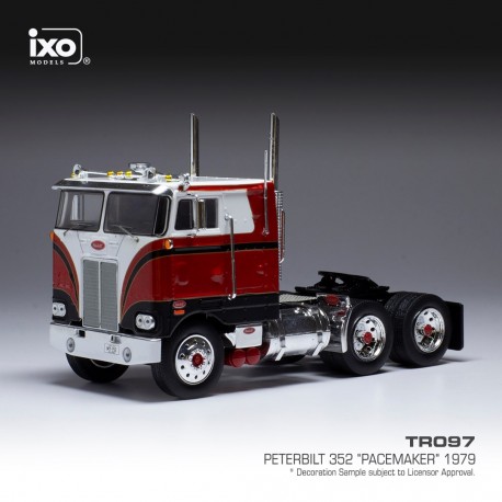 Peterbilt 352 Pacemaker 1979 White IXO TR097