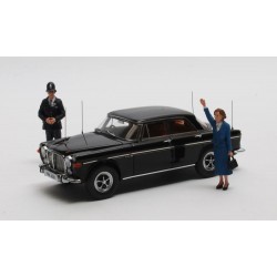 Rover P5B Saloon with figures Margaret Thatcher and Police man 1972 Black Matrix MX41706-112