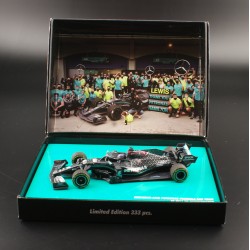 Mercedes F1 W11 44 F1 Winner Turquie World Champion 2020 Lewis Hamilton avec pneus usés et salissures Minichamps 413201444