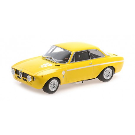 Alfa Romeo GTA 1300 Junior 1971 Yellow Minichamps 155120024