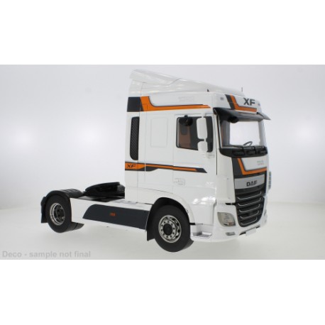 DAF XF Space Cab 2016 White IXO PCL30214