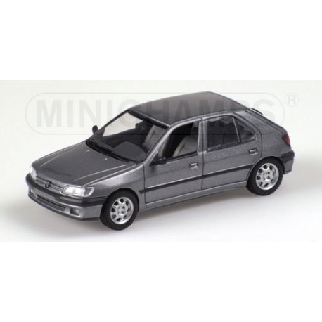 Peugeot 306 4-Door 1995 Silver Minichamps 940112571