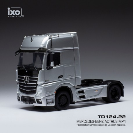Mercedes Actros MP4 Silver IXO TR124