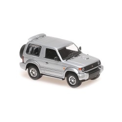 Mitsubishi Pajero SWB 1991 Silver Maxichamps 940163371