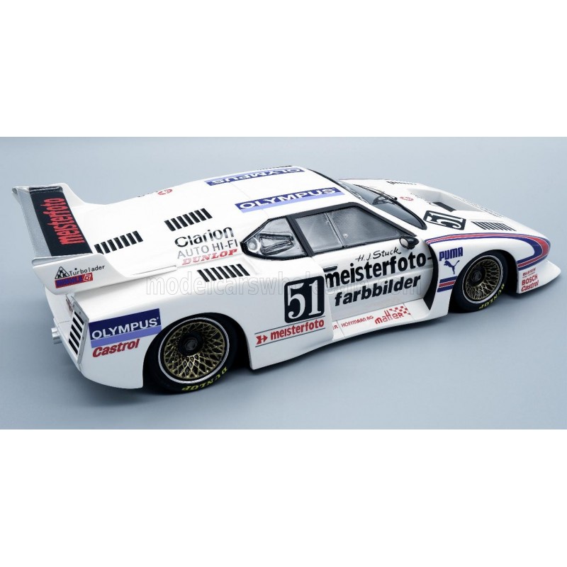A Car to Kiss - The 1:18 BMW M1 from Minichamps