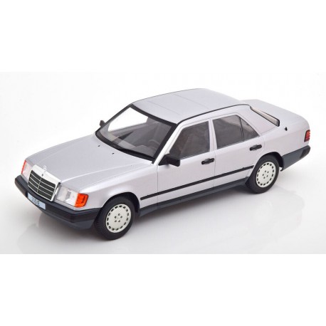 Mercedes Benz 300E W124 1984 Silver MCG MCG18285