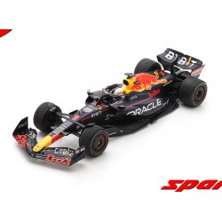 Red Bull RB18 1 Max Verstappen F1 Winner Japon 2022 World Champion with board n1 Spark 18S774