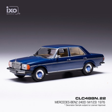 Mercedes 240D 1976 Blue Met IXO CLC488N