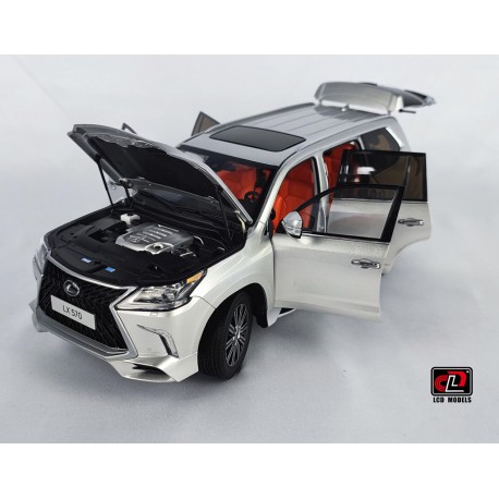 Lexus LX570 2022 Silver LCD Model LCD18010-SI