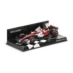 Alfa Romeo Ferrari C42 24 Guanyu Zhou F1 Grand Prix de Bahrain 2022 Minichamps 417220124