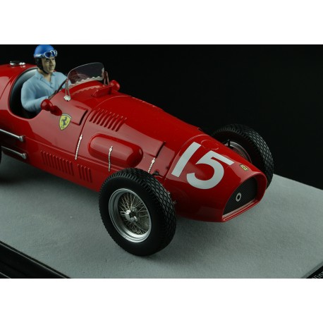 Ferrari 500 F2 with pilot 15 Alberto Ascari F1 Winner Angleterre 1952 Tecnomodel TMD18-066B