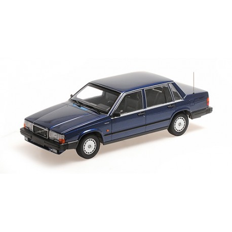 Minichamps - 1:18 - Volvo 240 GL - 1986 - Pétrole Métallisé
