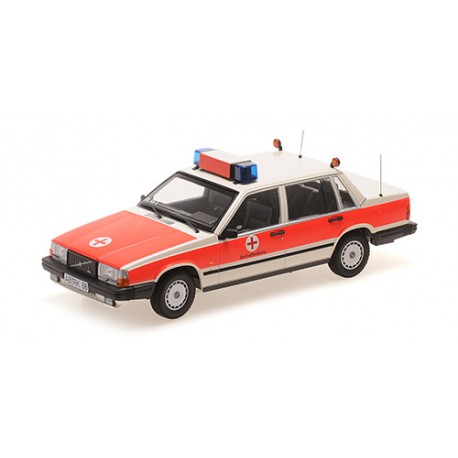 Volvo 740 GL DRK Aschaffenburg 1986 Minichamps 155171790