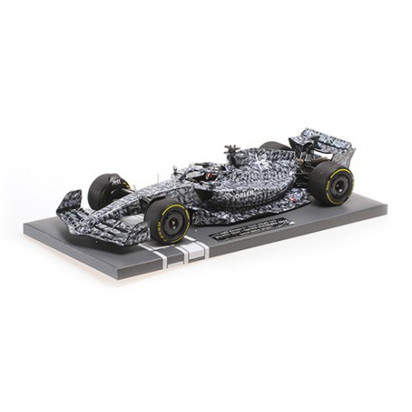 Alfa Romeo Ferrari C42 44 Guanyu Zhou F1 Test Barcelona 2022 Minichamps 117229924