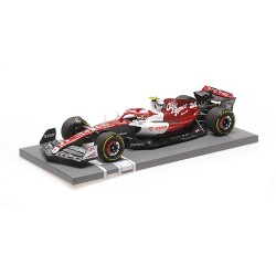 Alfa Romeo Ferrari C42 24 Guanyu Zhou F1 Grand Prix de Bahrain 2022 Minichamps 117220124
